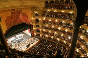 opera-594592_1920 Bild